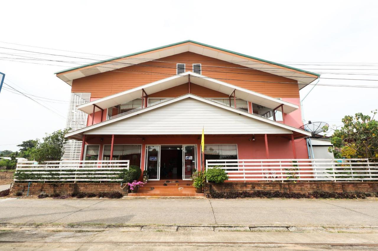 Oyo 359 Golden Nakara Place Chiang Saen Exterior photo